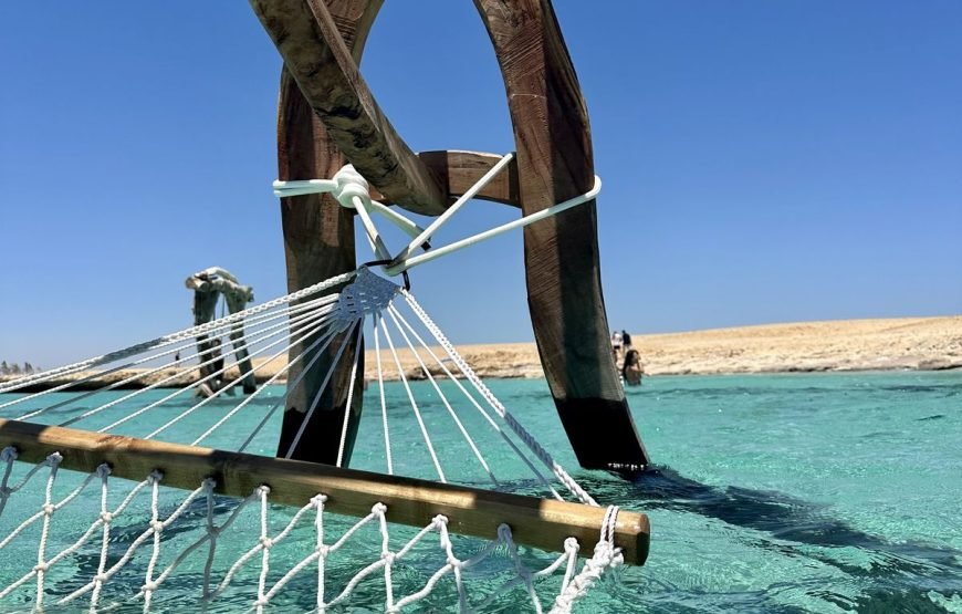Paradise Island Snorkeling & Beach Day Trip from Hurghada
