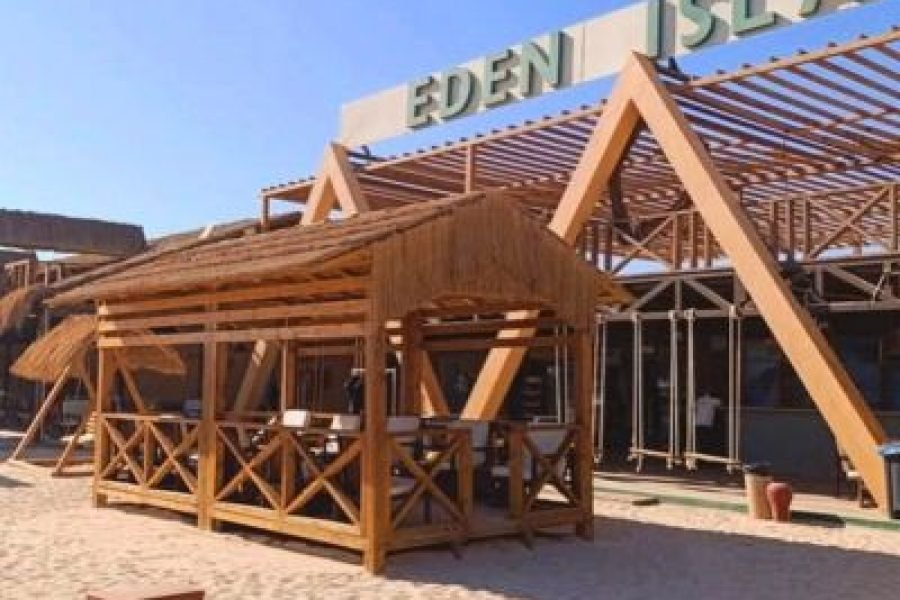 Eden Island Full-Day Snorkeling Trip